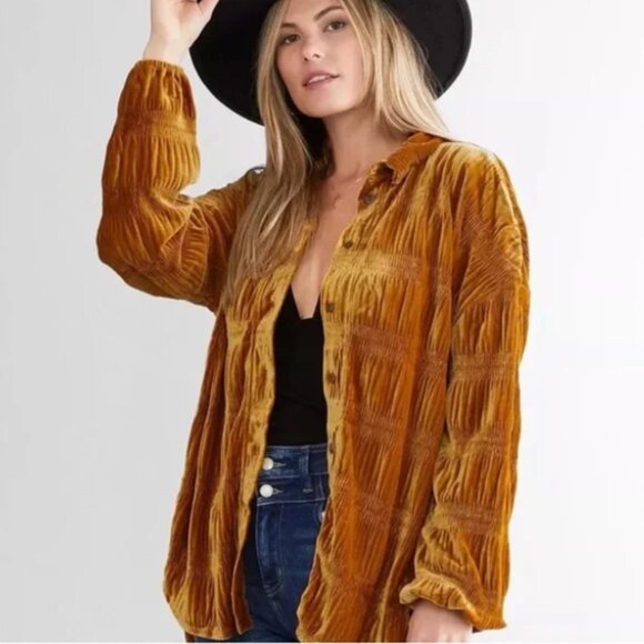 Free People Tops - Free People My Best Top Medium Spiced Ginger Crinkle Velvet Oversized Shacket